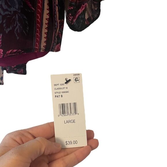 BCX Black and Pink Floral Blouse - Picture 4 of 4